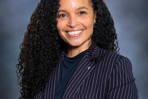 Mirella Diaz-Santos