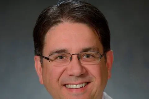 Ronny Drapkin headshot